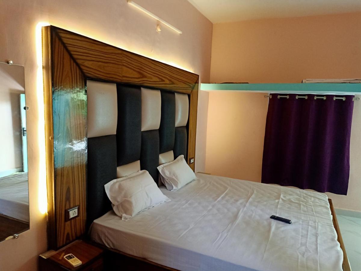 Hotel Green Park 자발푸르 외부 사진
